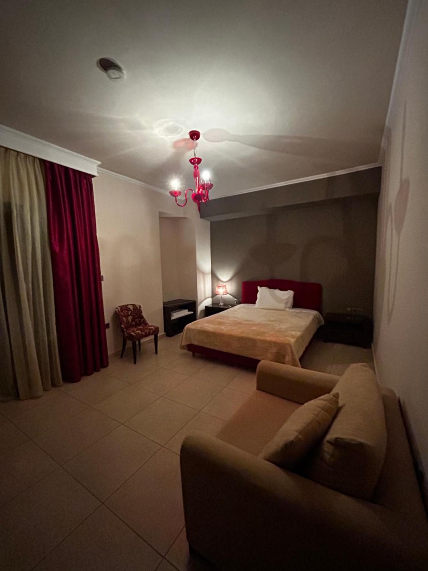 Faraggi Hotel 司墓威利 外观 照片
