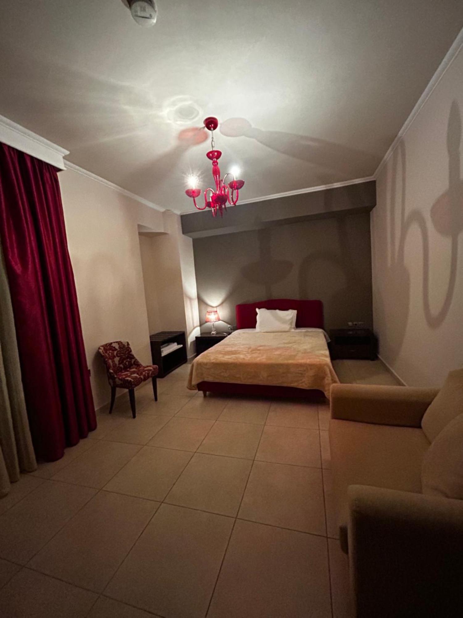 Faraggi Hotel 司墓威利 外观 照片