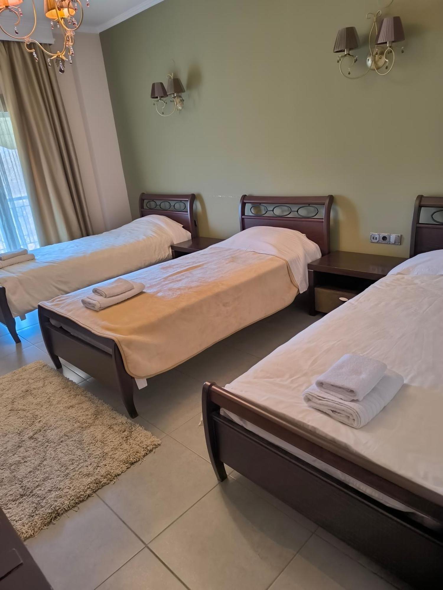 Faraggi Hotel 司墓威利 外观 照片