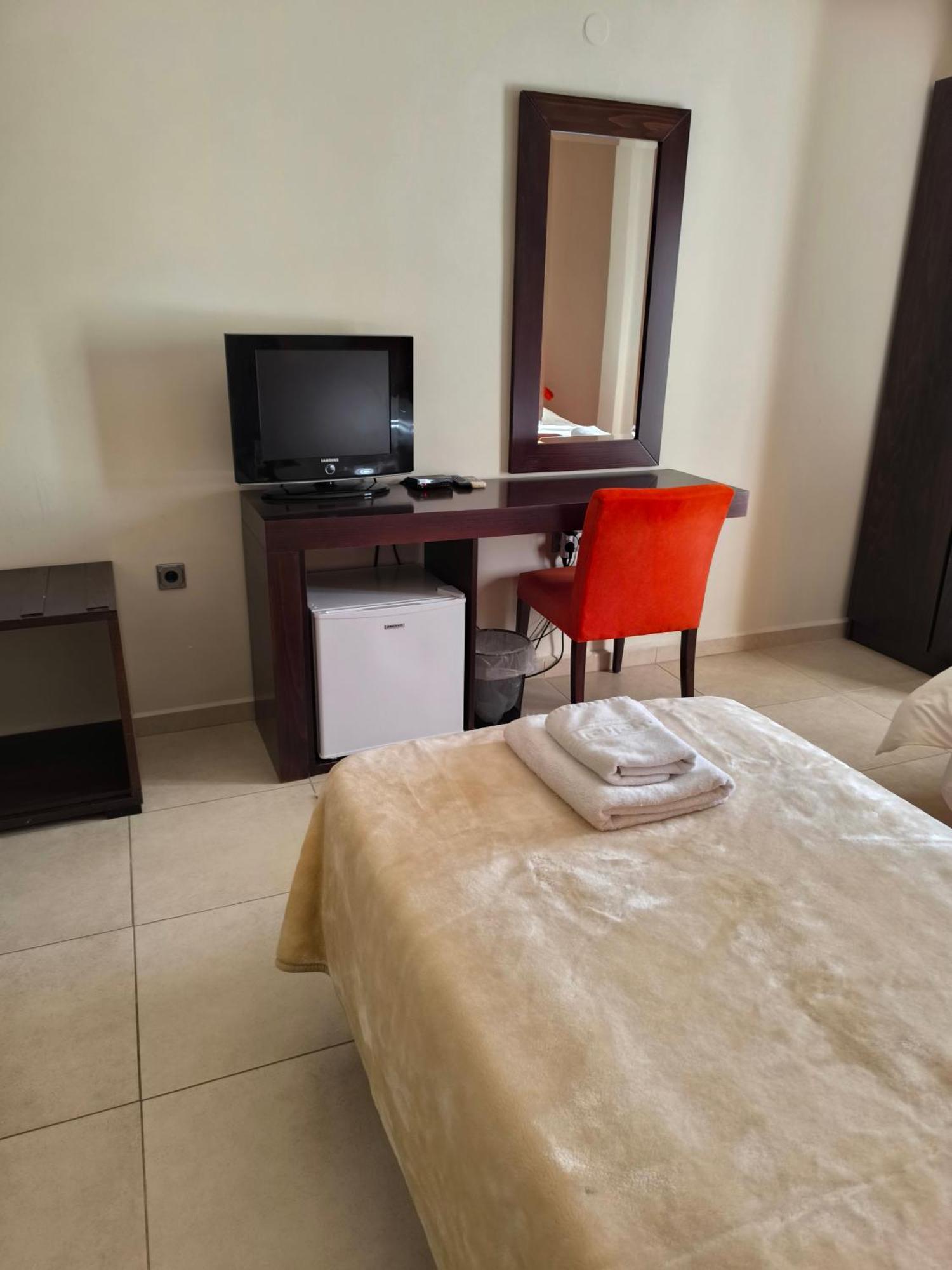 Faraggi Hotel 司墓威利 外观 照片